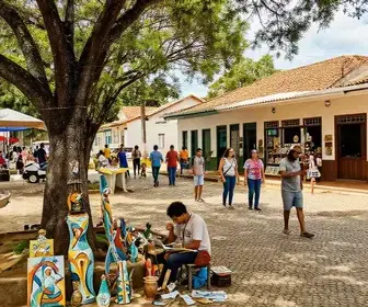 Dicas para Contratar um Guia de Turismo em Embu das Artes