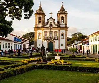 Largo dos Jesuítas: Um Patrimônio Cultural de Embu das Artes